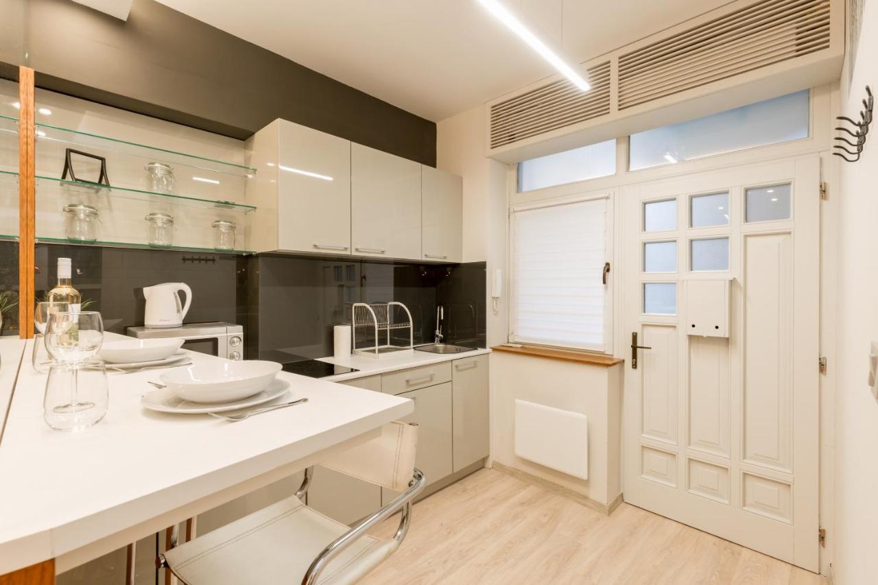 Retro Budapest Dream Suite Near The Danube Exterior foto